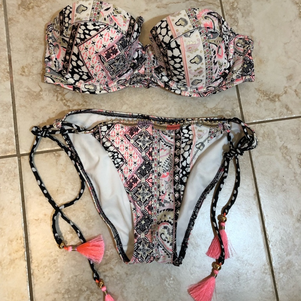 Victoria’s Secret Bikini